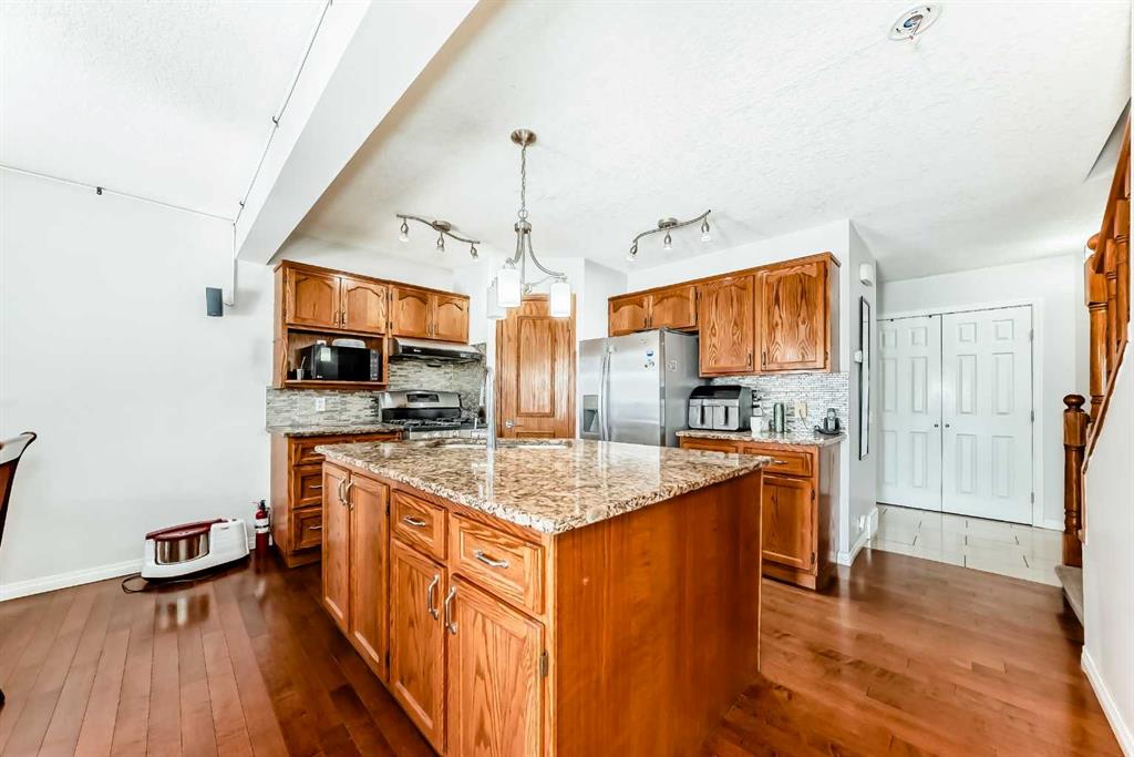 Picture for 207 Eldorado Close NE