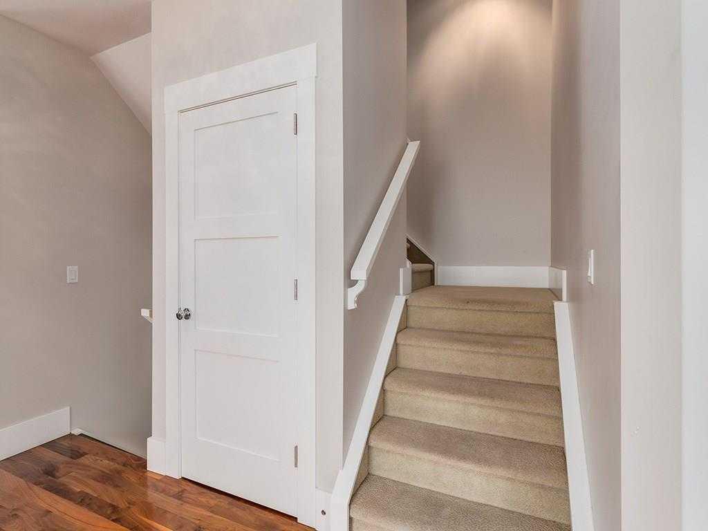 Picture for 52 20 Street 