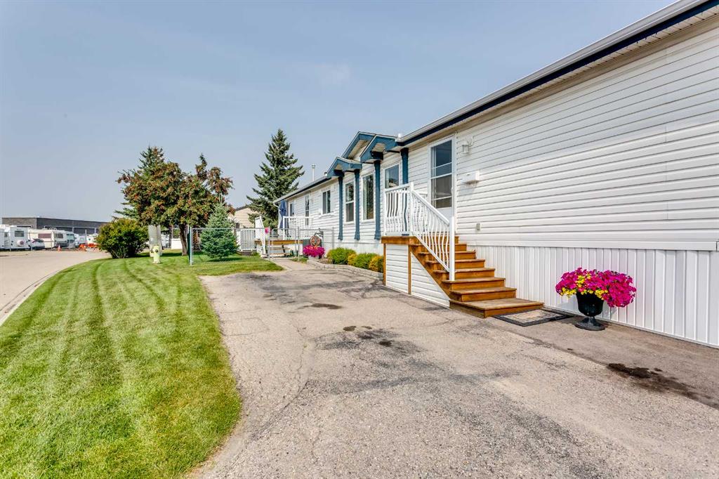 Picture for 287, 99 Arbour Lake Road NW