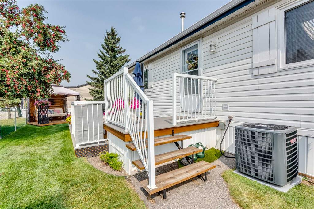 Picture for 287, 99 Arbour Lake Road NW