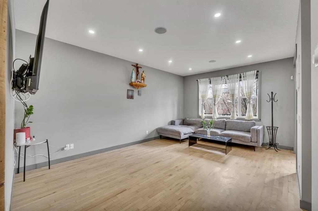 Picture for 1200 Ravenswood Drive SE