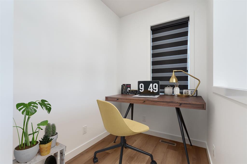 Picture for 194 Baneberry Way SW