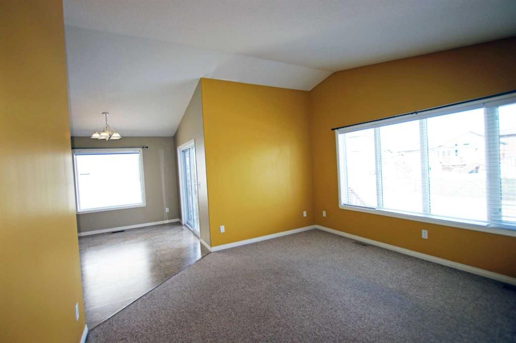 Picture for 10660 125 Avenue 