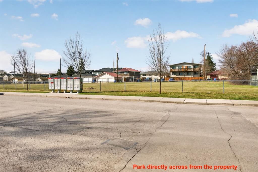 Picture for 217 24 Avenue NE