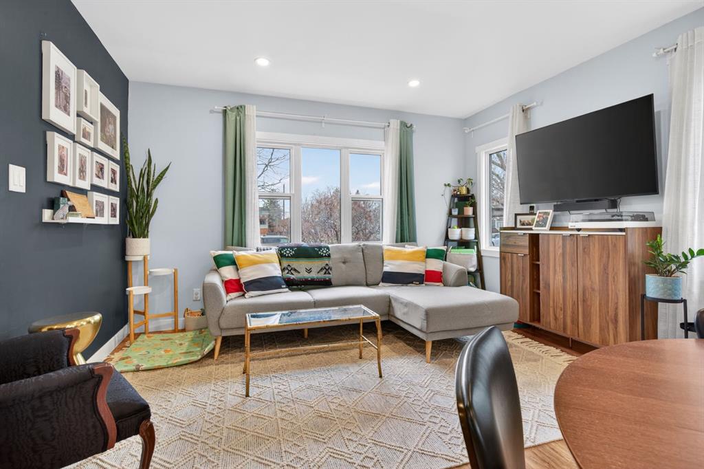 Picture for 217 24 Avenue NE