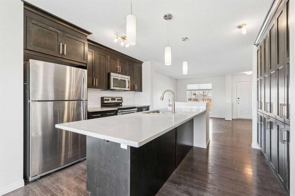 Picture for 378 Cranford Park SE