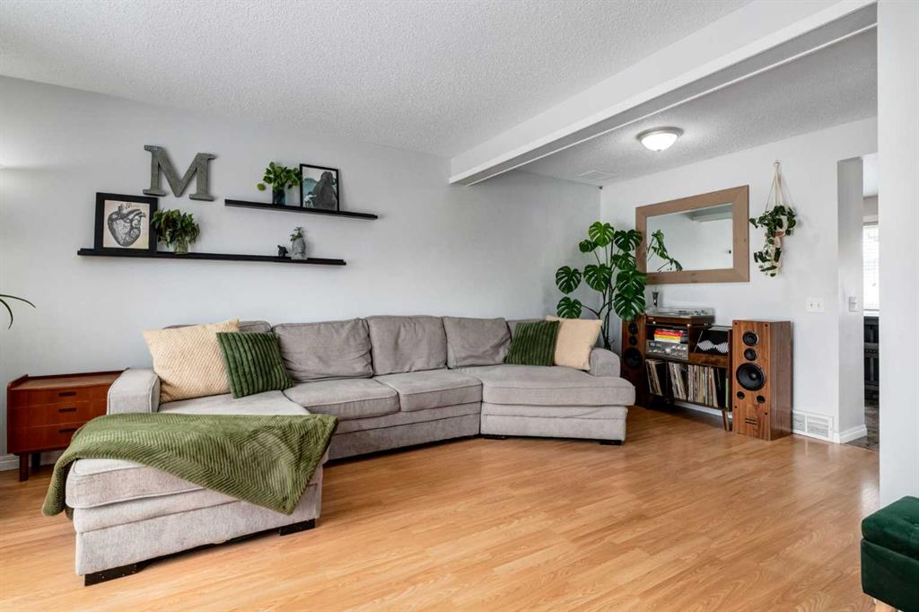 Picture for 955 Erin Woods Drive SE