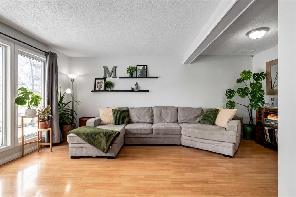 Picture for 955 Erin Woods Drive SE