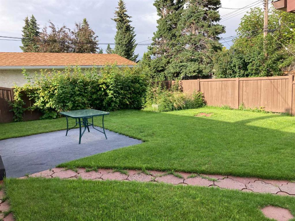 Picture for 84 Waterloo Drive SW