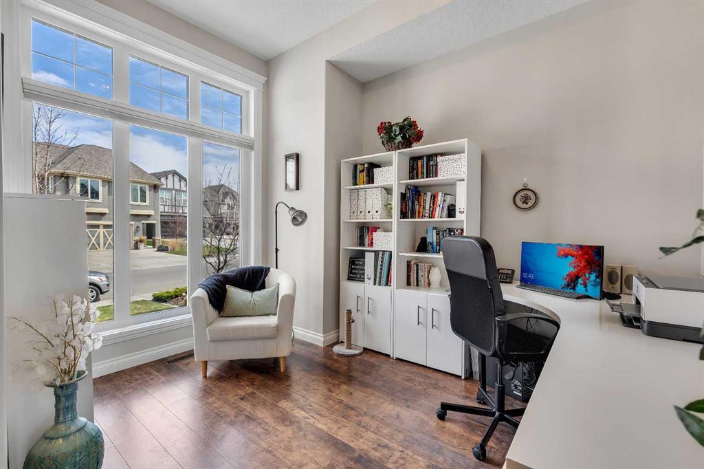 Picture for 369 Marquis Landing SE