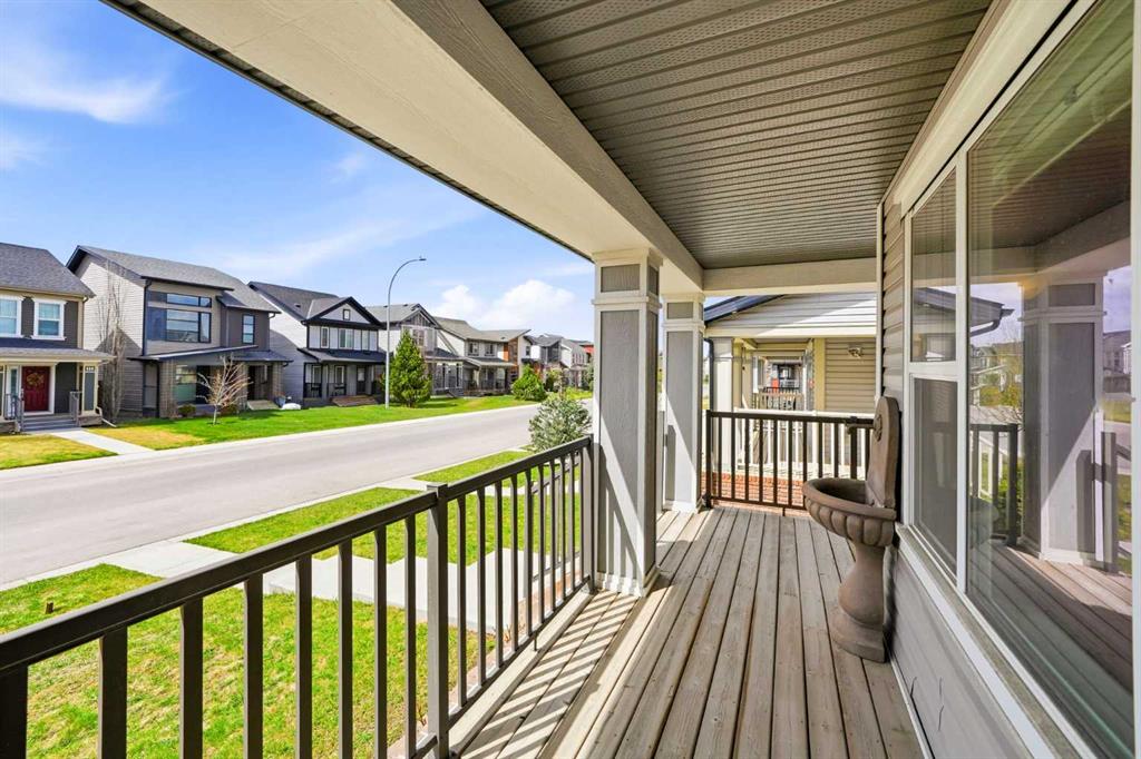 Picture for 117 Copperpond Parade SE