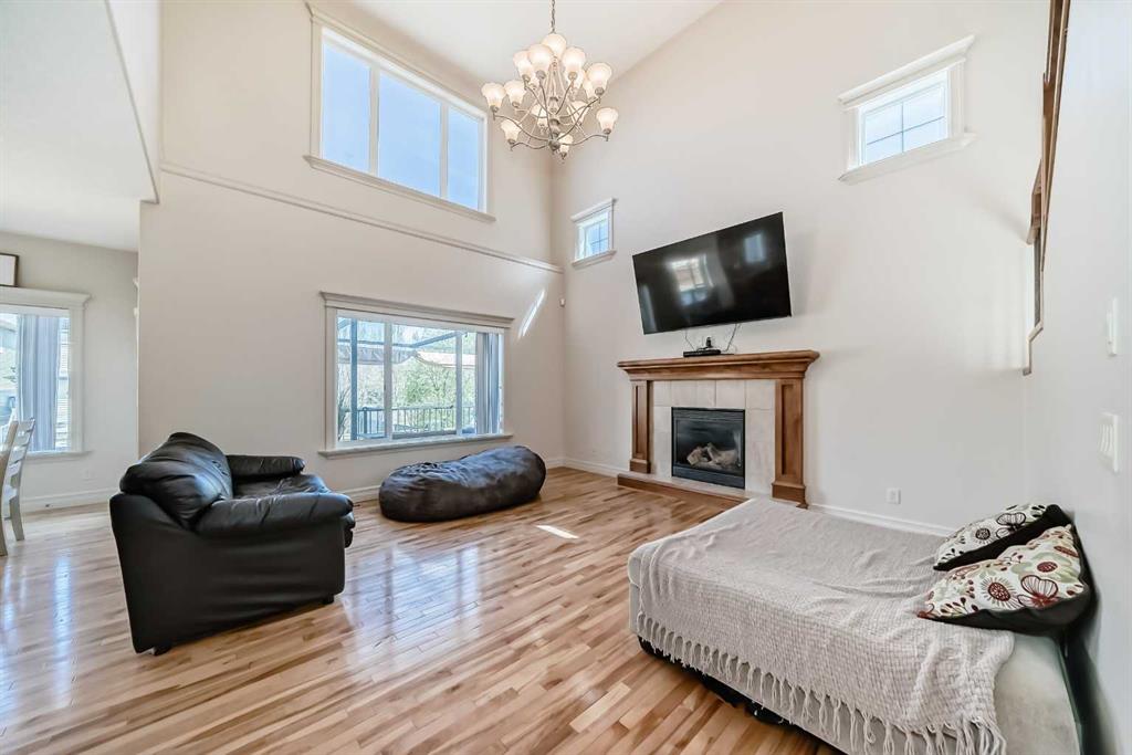 Picture for 832 Coopers Square SW