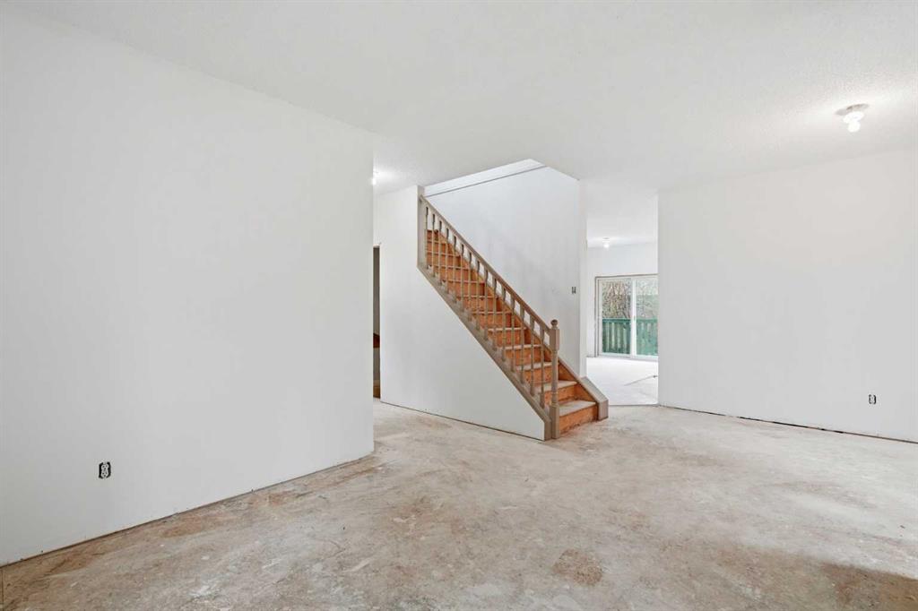 Picture for 180 Woodside Road NW