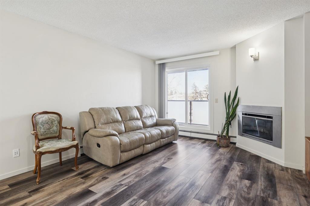 Picture for 34, 2034 Edenwold Heights NW