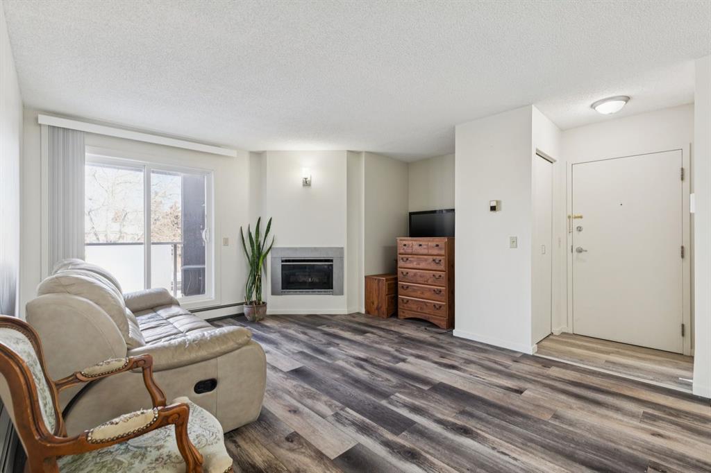 Picture for 34, 2034 Edenwold Heights NW