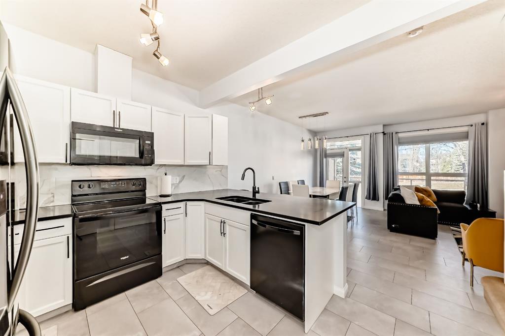 Picture for 124 Royal Manor NW