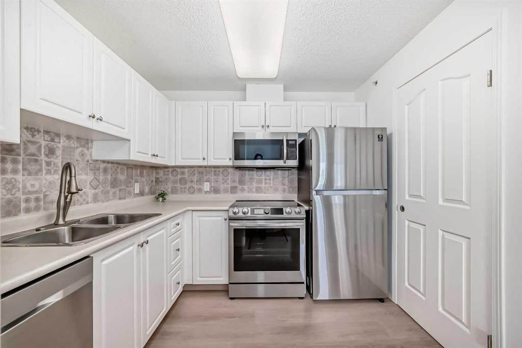 Picture for 412, 5000 Somervale Court SW
