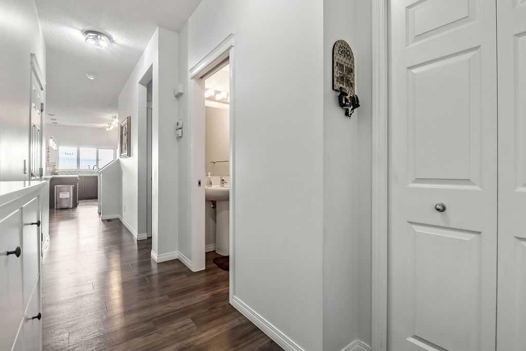 Picture for 665 Hillcrest Road SW