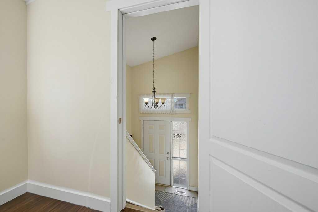 Picture for 141 Martin Crossing Crescent NE