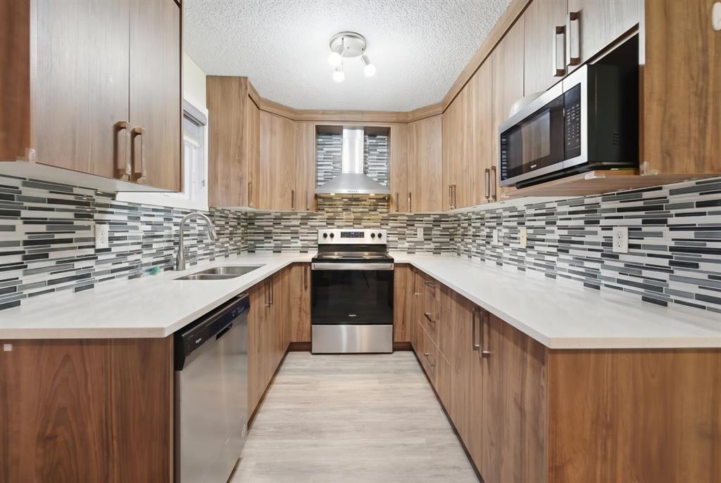 Picture for 53 Falchurch Road NE