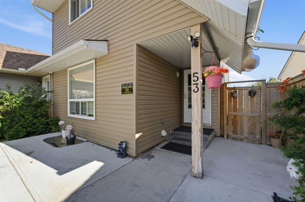 Picture for 53 Falchurch Road NE