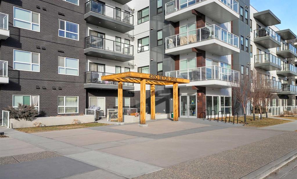 Picture for 411, 4350 Seton Drive SE
