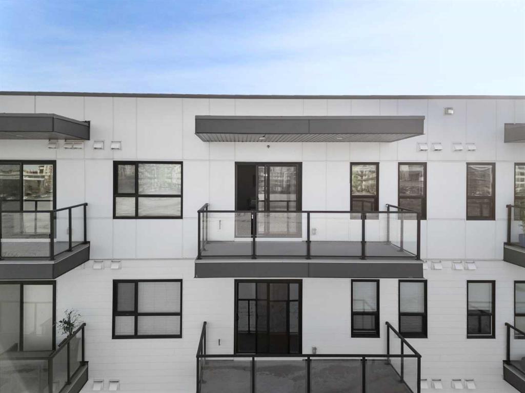 Picture for 411, 4350 Seton Drive SE