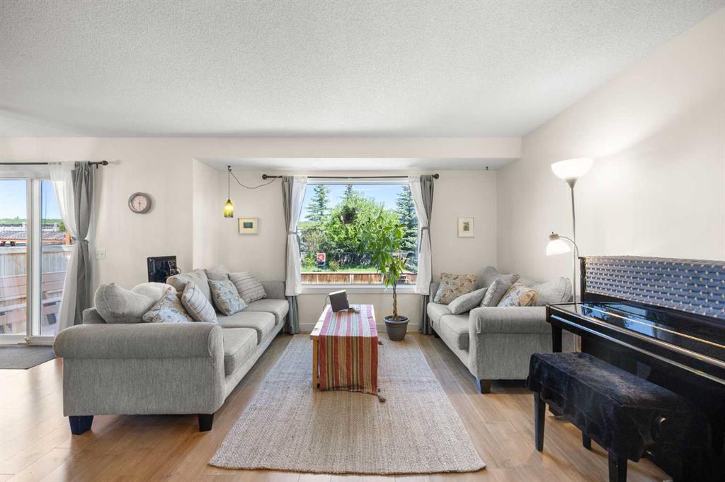 Picture for 141 Citadel Bluff Close NW