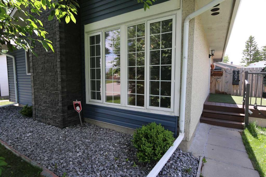 Picture for 707 Malvern Drive NE