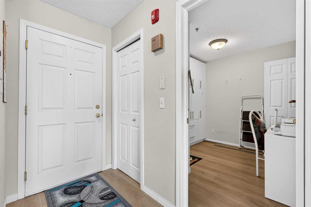 Picture for 212, 7 Harvest Gold Manor NE