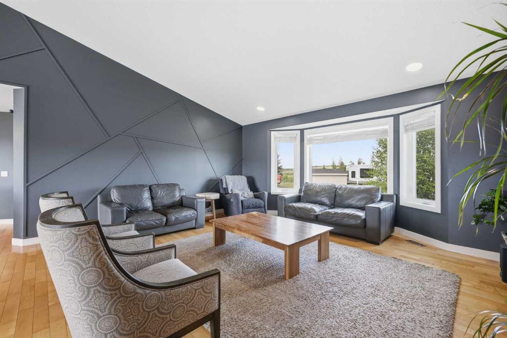 Picture for 258058 48 Street W