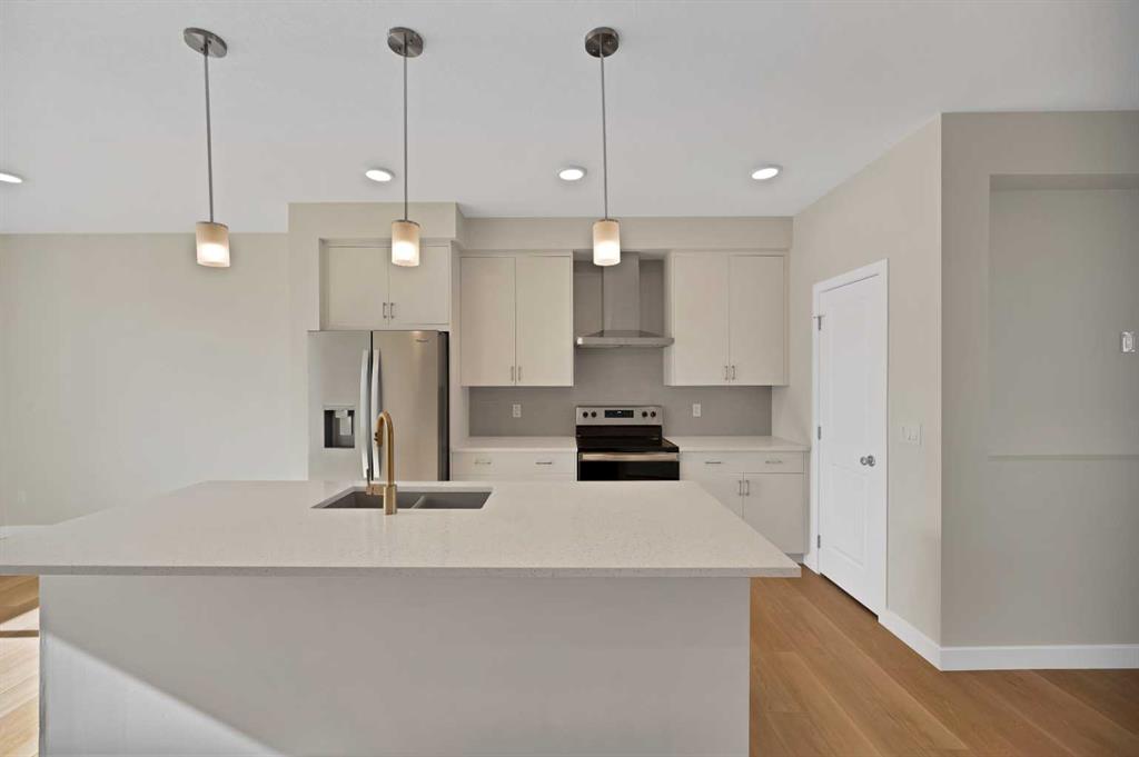 Picture for 5077 Harmony Circle  https://www.cirrealty.ca/reb/creb/90/A2265590_16.jpg
