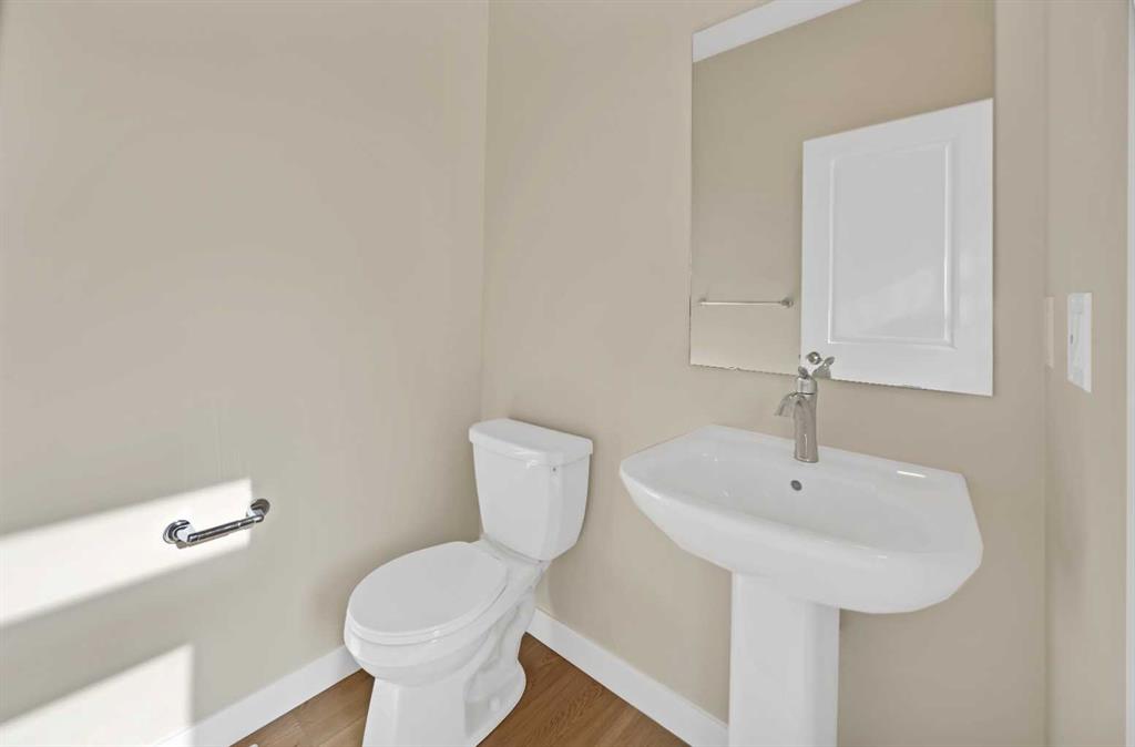 Picture for 5077 Harmony Circle  https://www.cirrealty.ca/reb/creb/90/A2265590_22.jpg