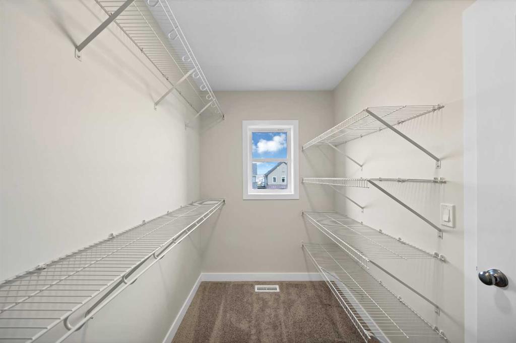 Picture for 5077 Harmony Circle  https://www.cirrealty.ca/reb/creb/90/A2265590_29.jpg