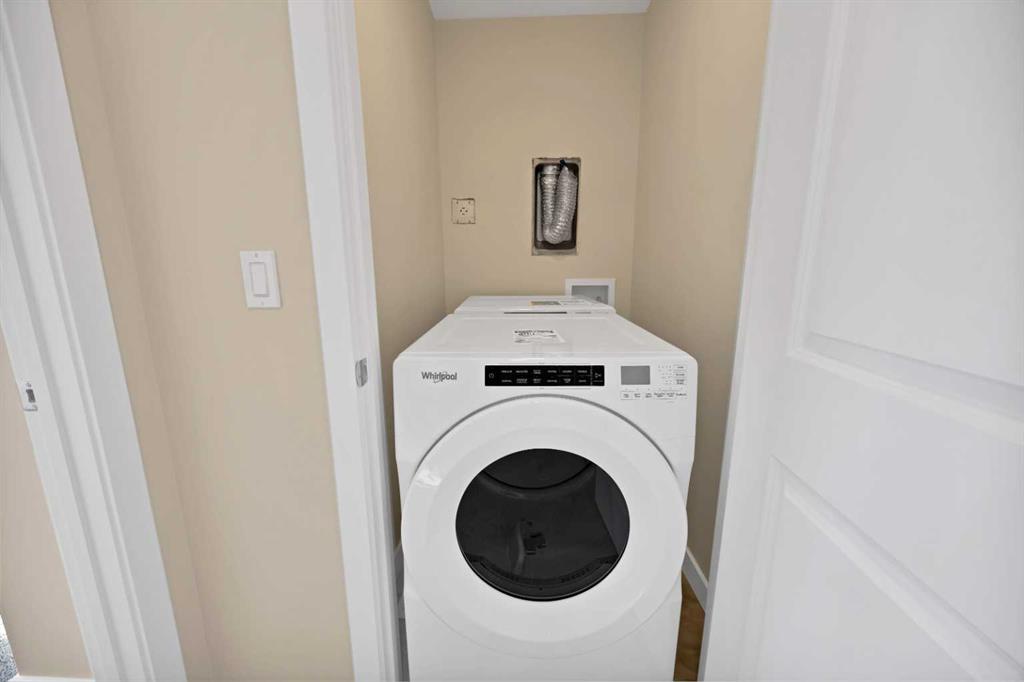 Picture for 5077 Harmony Circle  https://www.cirrealty.ca/reb/creb/90/A2265590_33.jpg