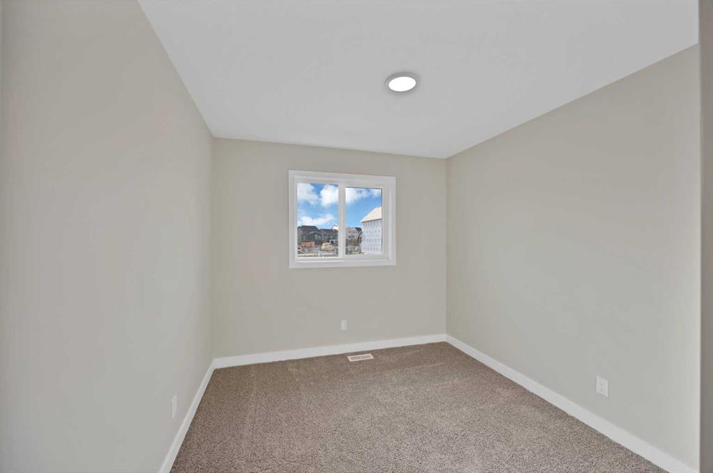 Picture for 5077 Harmony Circle  https://www.cirrealty.ca/reb/creb/90/A2265590_35.jpg
