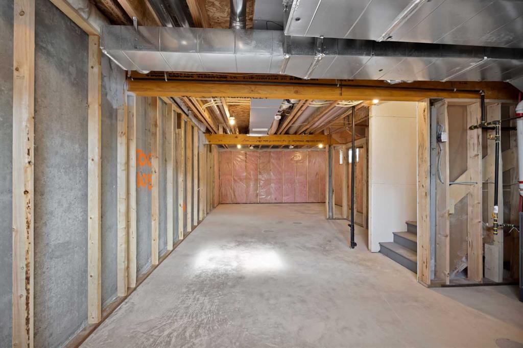 Picture for 5077 Harmony Circle  https://www.cirrealty.ca/reb/creb/90/A2265590_36.jpg