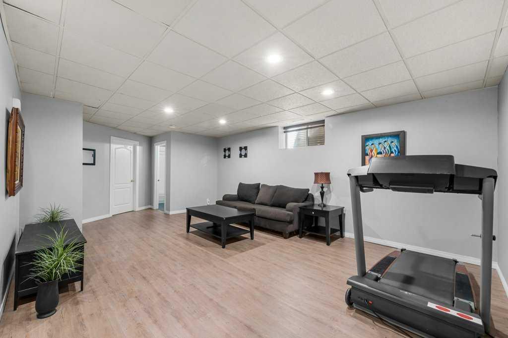 Picture for 615 10 Avenue NE https://www.cirrealty.ca/reb/creb/90/A2265690_29.jpg