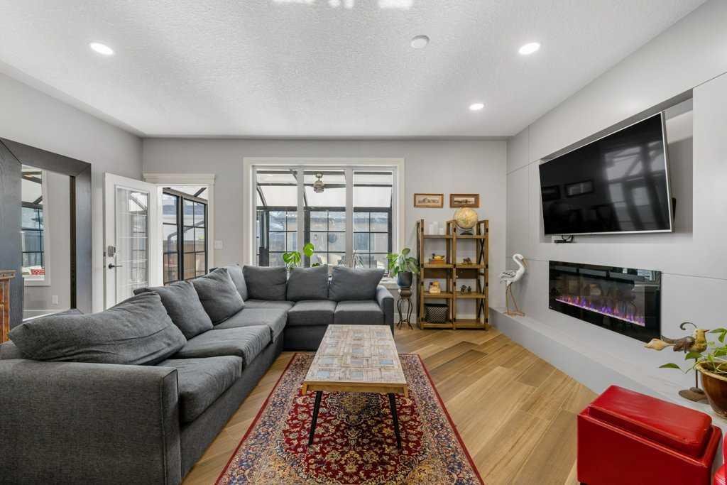 Picture for 615 10 Avenue NE https://www.cirrealty.ca/reb/creb/90/A2265690_8.jpg