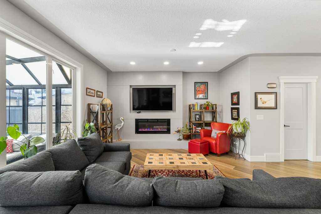 Picture for 615 10 Avenue NE https://www.cirrealty.ca/reb/creb/90/A2265690_9.jpg