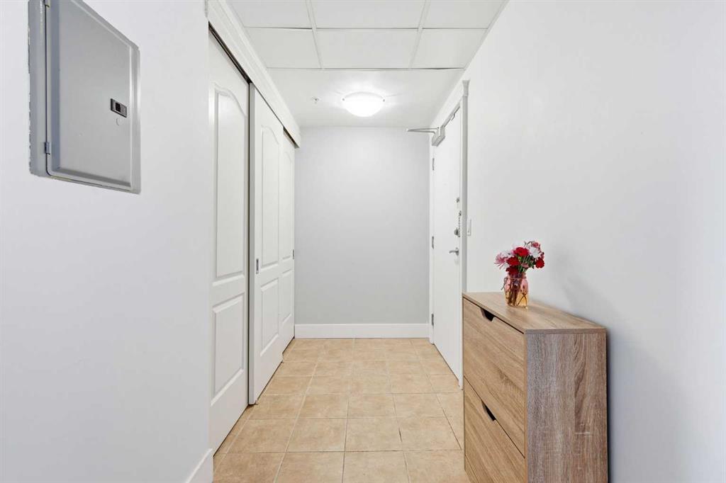Picture for 602, 836 15 Avenue SW https://www.cirrealty.ca/reb/creb/90/A2266290_26.jpg