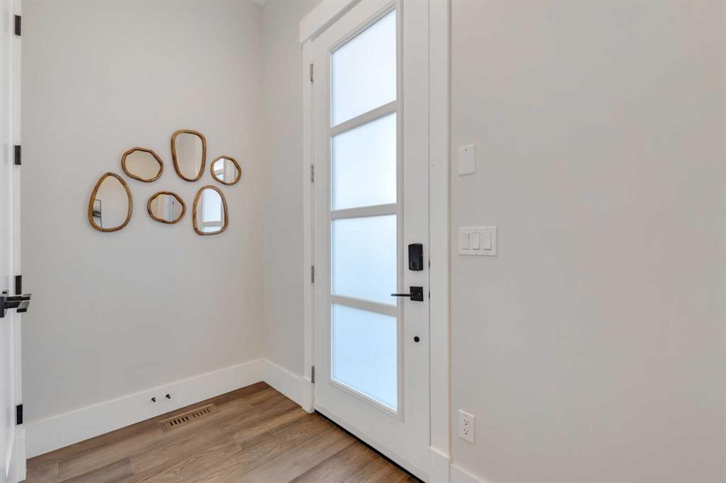 Picture for 2337 27 Avenue NW