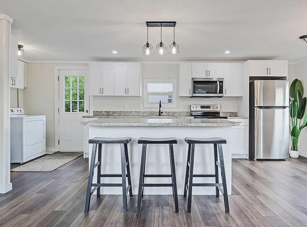 Picture for 130 Sunset Way NE  