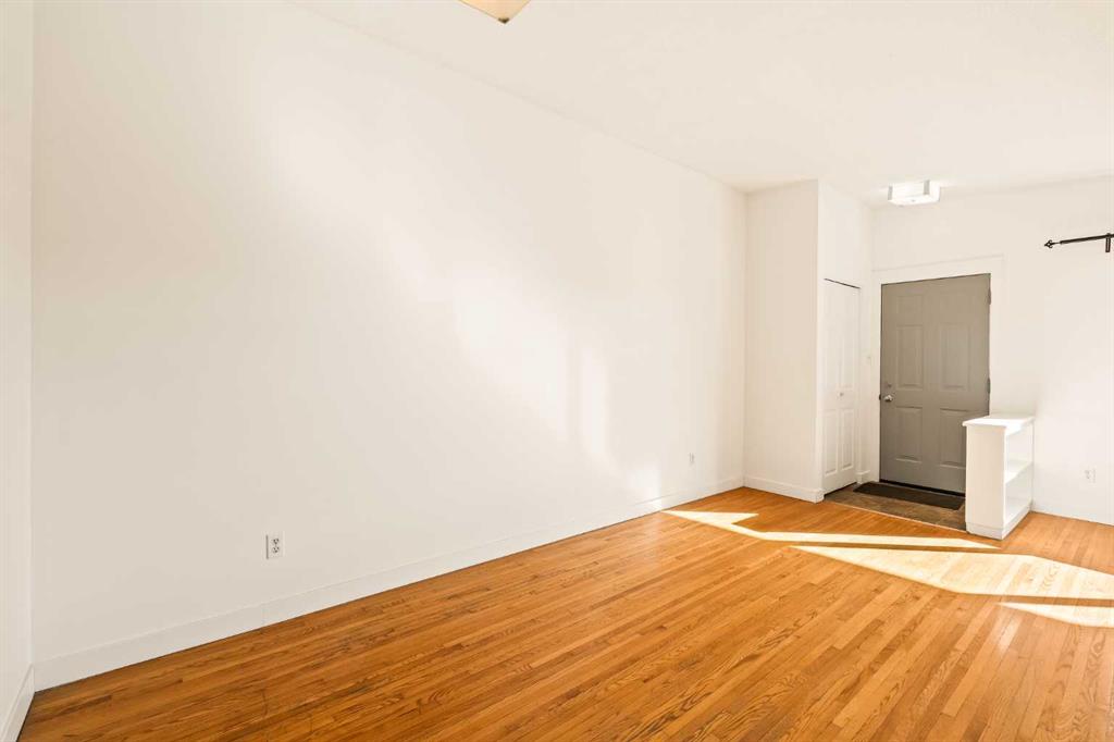 Picture for 75 Galbraith Drive SW