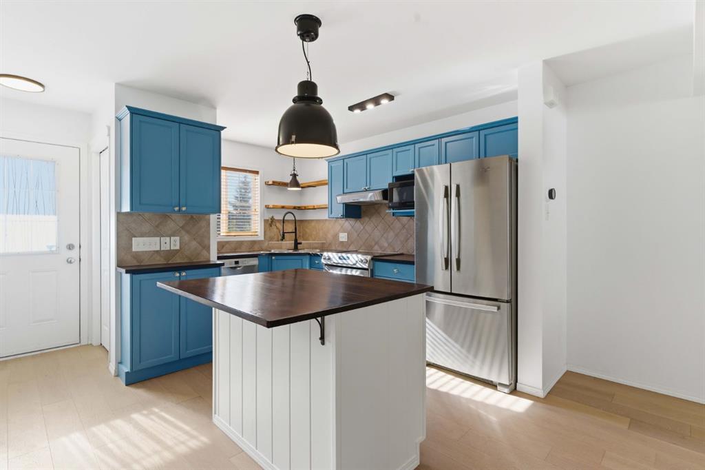 Picture for 1101, 140 Sagewood Boulevard SW