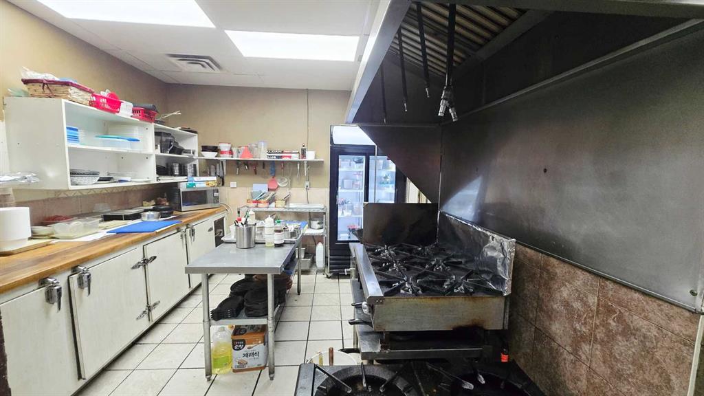 Picture for 35, 3616 52 Avenue NW