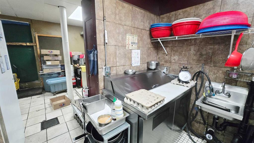 Picture for 35, 3616 52 Avenue NW