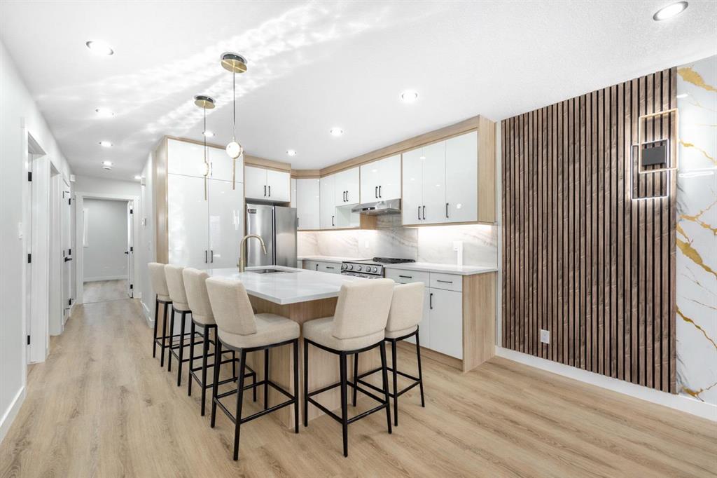 Picture for 7277 Laguna Way NE