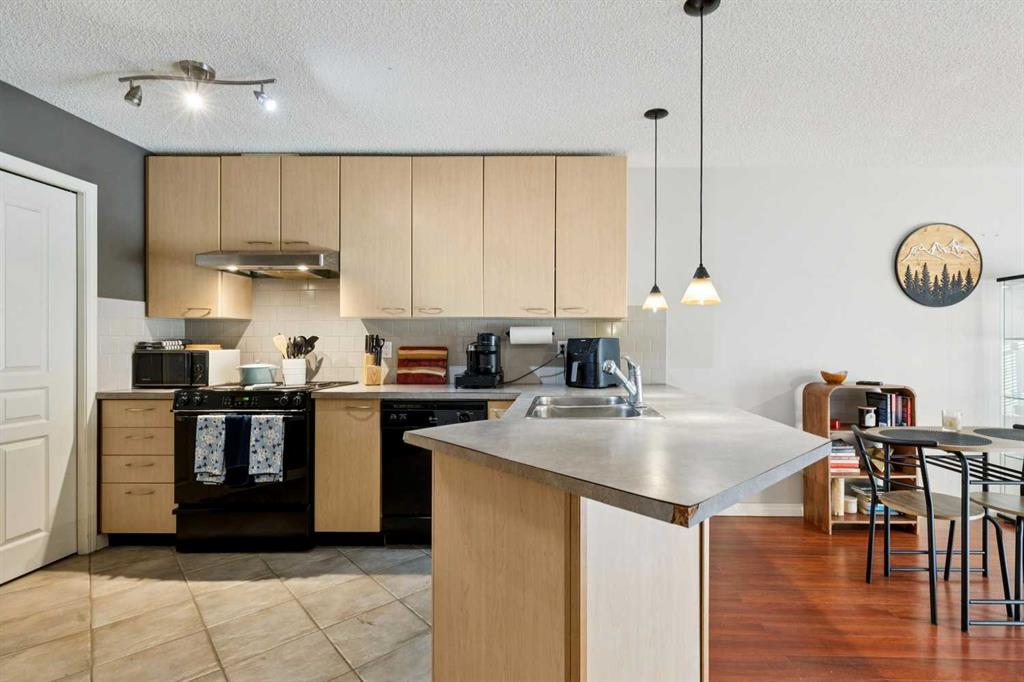 Picture for 204, 5115 Richard Road SW