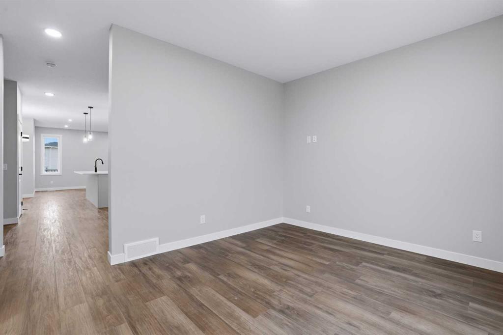 Picture for 548 Bridgeport Street 